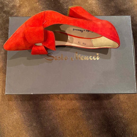 Red suede size 5 shoes. Never worn, paid $104, Block triangle heel. - Picture 4 of 4